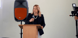 Pa comparti informacion tocante e situacion financiero di pais Aruba Gobierno ta reuni cu sindicatonan