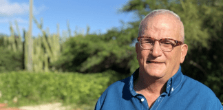 Booshi Wever na minister Arends Walk your Talk!