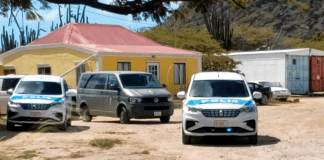 Preso di fam H, treci bou caravana di siguridad dentista na Piedra Plat