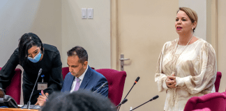 Aruba a acepta pa corta un biaha 5 miyon florin, pero Hulanda a cambie den 5 miyon tur luna