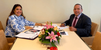 Minister di enseñansa y deporte a reuni cu Commissie Voortgezet Ouderschap Aruba