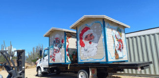 Preparacion a cuminza na Harbour Arena pa instala Kerstboomlandia