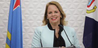 UN AÑA DI LANDSPAKKET, Gobierno a tuma su tempo pa firma pa negocia un bon areglo cu por cumpli cu ne