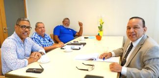 Minister di enseñansa y deporte Endy Croes a reuni cu sindicato T.O.P.A.