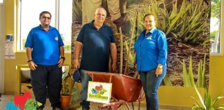 Santa Rosa a ricibi bishita di Sr. Ing. Edward Berben, ex Director di DLVV Boneiro