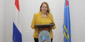 Conferencia 35 aña status aparte – ‘Aruba ta di nos tur’