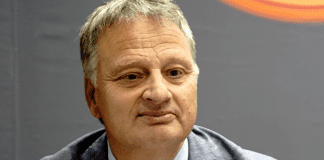 CAFT: Boneiro ta progresa riba tereno di maneho financiero