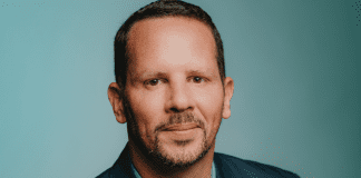 ACCION 21 kier un biaha mas recapitula loke cu Profesor Raymond Gradus a trece dilanti durante su rueda di prensa diabierna ultimo