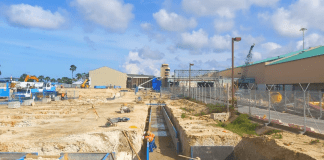 Minister Dangui Oduber conhuntamente cu colega Minister Glenbert Croes Bishita na proyecto Gateway 2030