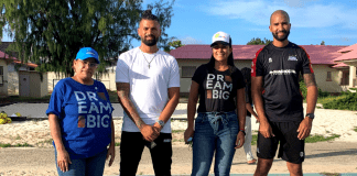 Muchanan di Imelda Hof a disfruta di un atardi yena cu actividad