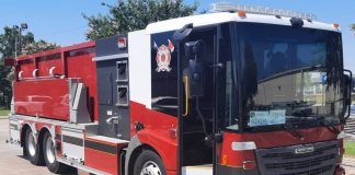 Tankwagen di 3000 gallon pa Brandweer ta saliendo pa Aruba
