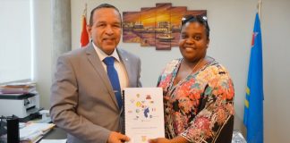 Reunion di Simar cu Minister di Enseñansa a bay den bon esfera; Avansando!