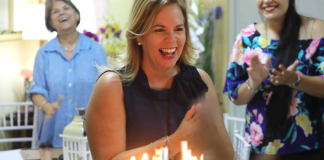 Lider di MEP a celebra su 55 cumpleaños cu forsa femenino grace