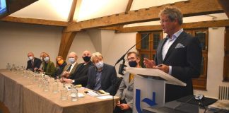 Dr. Eric Mijts a defende su doctorado na Universiteit Gent y Universiteit Antwerpen.