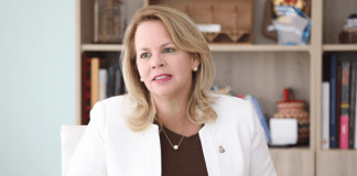 Diabierna conseho di Minister di Reino lo trata recorte di salario y sosten di likides