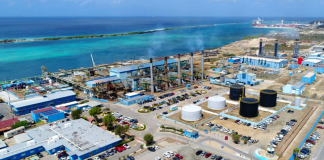 WEB no mester pidi permiso di parlamento pa firma contract! STOP di haci politica barata!