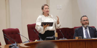 Prome Minister ta splica e trayectoria di acuerdo cu eagleLNG y WEB