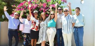 Cu un Chrismas Dinner Fundacion Centro Famia Piedra Plat ta gradici tur su boluntarionan cu a traha durante aña 2021