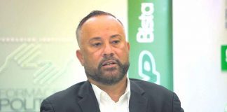 Mike de Meza alias Don Fracaso no mester papia di WEB; El’a haci mal HEDGE costando pueblo 300 miyon