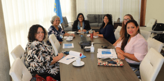 Minister Xiomara Maduro a reuni cu e comision nacional y secretariado di UNESCO na Aruba
