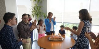 Prome Minister a ricibi bishita di muchanan di Sea Bunita sea Bo mes