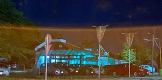 Bar di Avp a kibra tur regla di pandemia; habri despues di 2’or di marduga