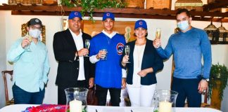 Prospecto Daniel Benschop a firma oficialmente cu e organisacion di Chicago Cubs.