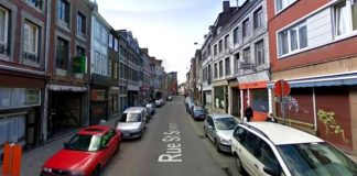 Un granaat data for di segunda guerra mundial a explota y a laga un contratista gravemente herida