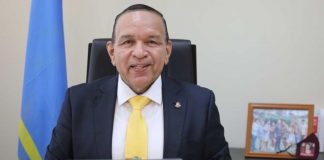 Minister di enseñansa & deporte ta gradici Veld di enseñansa y ta deseanan exito den aña 2022