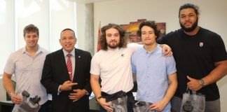 Atletanan di Canada y Hulanda a bishita Minister di deporte