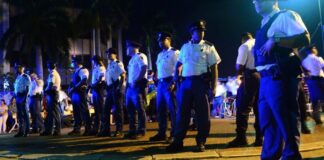 Preventief fouilleren parada di Oranjestad