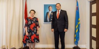 Prome audiencia señora Van Huffelen na cas ceremonial di Gobernador Aruba