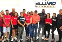 Minister di Deporte ta felicita Gregory Milliard cu Apertura di Milliard Academy den My Fitness Gym na Oranjestad