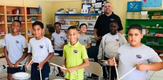 Scolnan na San Nicolas tambe a cuminsa cu Leerorkest Aruba.