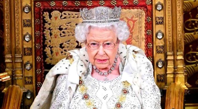 Diadomingo awor Reina Isabel II ta cumpli 70 aña cu trono