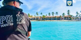 Boto cu varios ilegal a yega tera diabierna mainta tempran via di Rennaissance Island