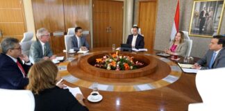 Gobierno a reuni cu embahador di Reino na Bogota y Embahador di Colombia na Den Haag