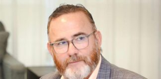 Minister Glenbert Croes: Anuncio Management Team DIMAS