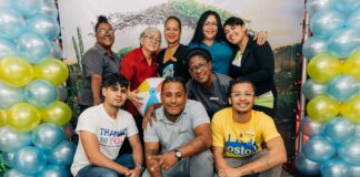 E Compleho Di Aruba Marriott A Celebra Dia Di Himno Y Bandera Den Un Manera Special