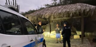 Homber secuestra, mara y golpia a pidi polis lift pa cas