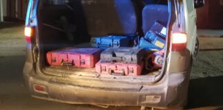 Dos homber deteni, relaciona cu posibel ladronicia den un container na Jaburibari