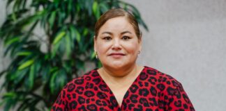 Mike Eman a perde tur clase di contacto cu realidad