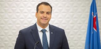 Minister Geoffrey Wever: Proyecto pa apertura di cuenta bancario acelera y eficiente