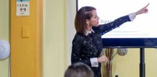 A.T.A. ta den dialogo cu diferente socio, enfocando riba e tema di reforma fiscal y otro desaroyonan cu posibel impacto riba e operacion di A.T.A. y turismo