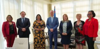 E team nobo di FIOD Hulanda ta cera conoci cu Minister President y Minister Maduro di Finansa