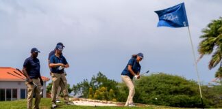 Aruba Bank ta aporta na e di 12 edicion di Kiwanis su torneo di golf caritativo
