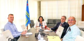 Minister Maduro di Finansa a reuni cu Economisch Bureau Amsterdam cu ta haci e investigacion riba subsidio duna pa Gobierno