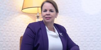 Ban stimula nos muchanan muhe pa nan desaroya na nan potencial pa crea un miho mundo