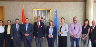 Nos lo sigui explora mas colaboracion riba tereno di enseñansa y deporte.