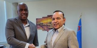 Minister Endy Croes A Reuni Cu Minister Sithree Van Heydoorn Di CuraÇAo.